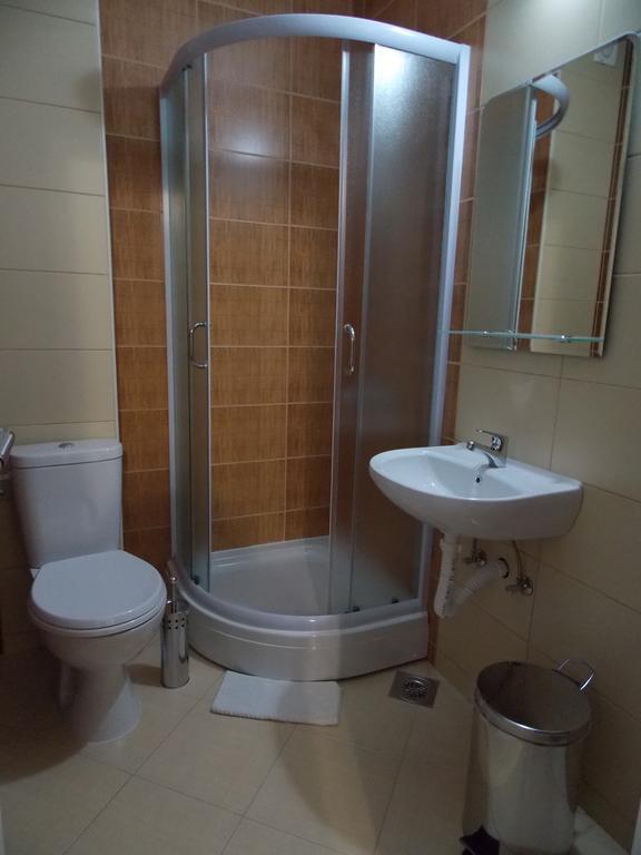 Nik Apartmani Kragujevac Bagian luar foto