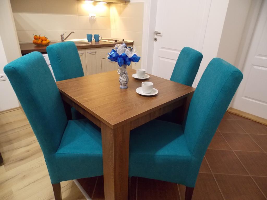 Nik Apartmani Kragujevac Bagian luar foto